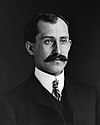 https://upload.wikimedia.org/wikipedia/commons/thumb/a/af/Orville_Wright_1905-crop.jpg/100px-Orville_Wright_1905-crop.jpg
